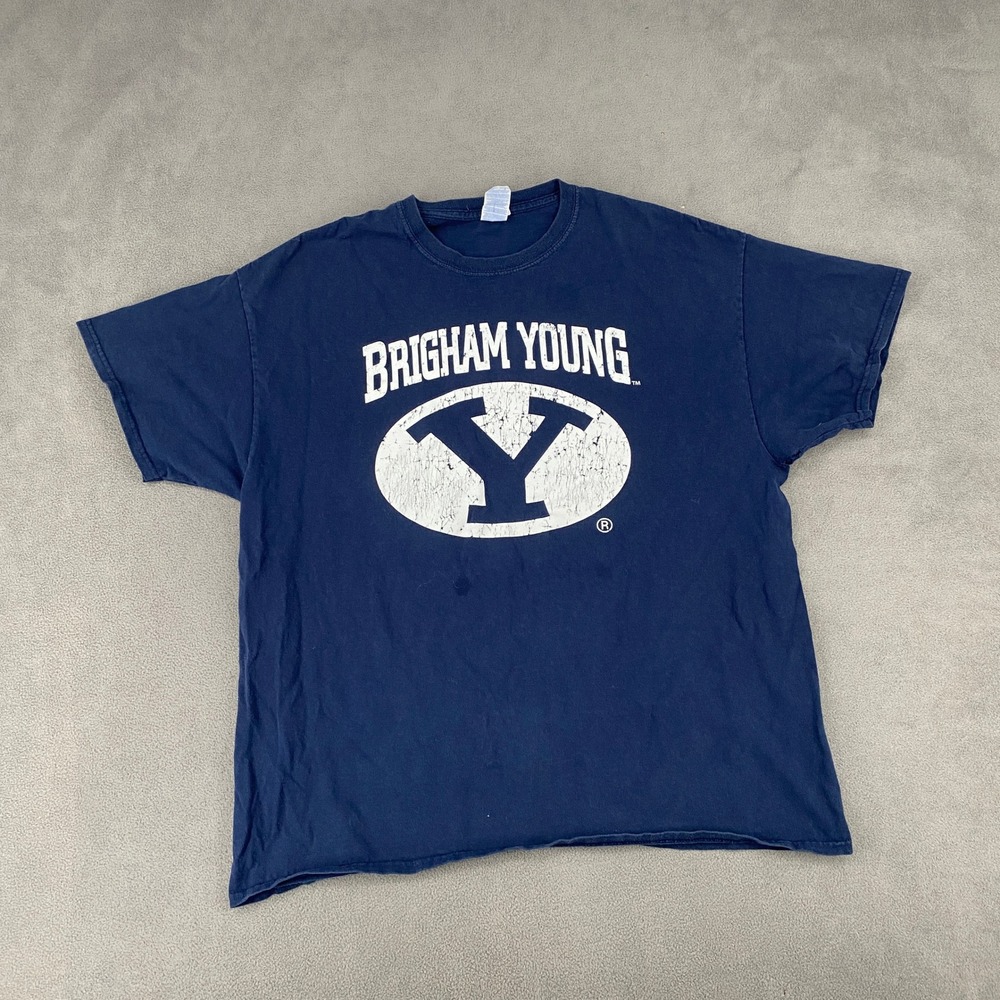Brigham Young BYU Cougars T-Shirt Mens XL Navy Blue Gildan Short Sleeve Graphic